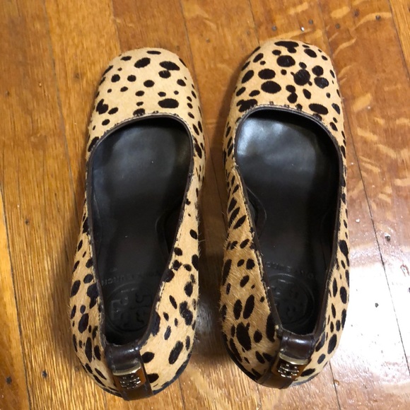 Tory Burch Animal Print Block Heels - Picture 5 of 7